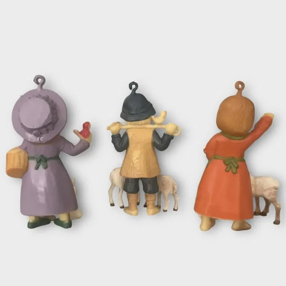 Christmas Around The World Little Shepherd Ornament Set Boy Girl Lamb Bunny VTG
